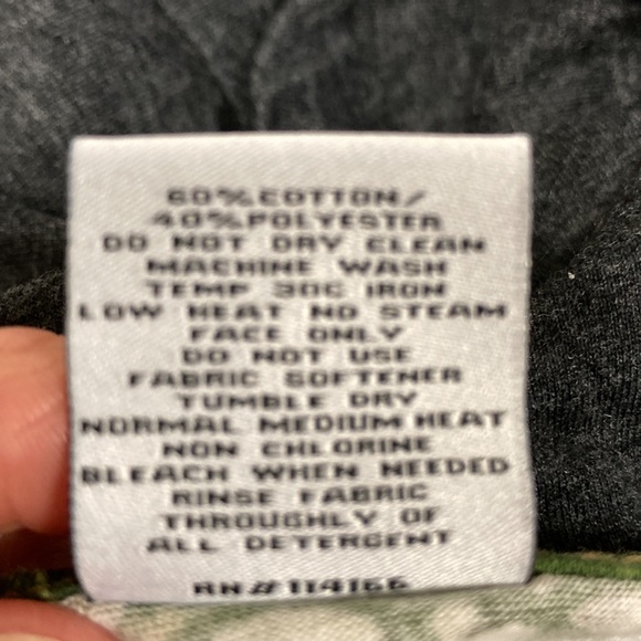 Realtree camouflage long sleeve front pocket romper 6/12m - Picture 8 of 8